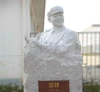 制作人物雕塑需要考慮的因素有哪些？