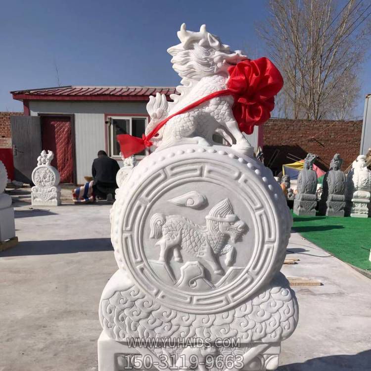 漢白玉雕刻麒麟門(mén)墩招財(cái)鎮(zhèn)宅庭院門(mén)口抱鼓石雕塑