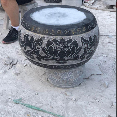 寺廟柱子石墩，柱底柱墩石