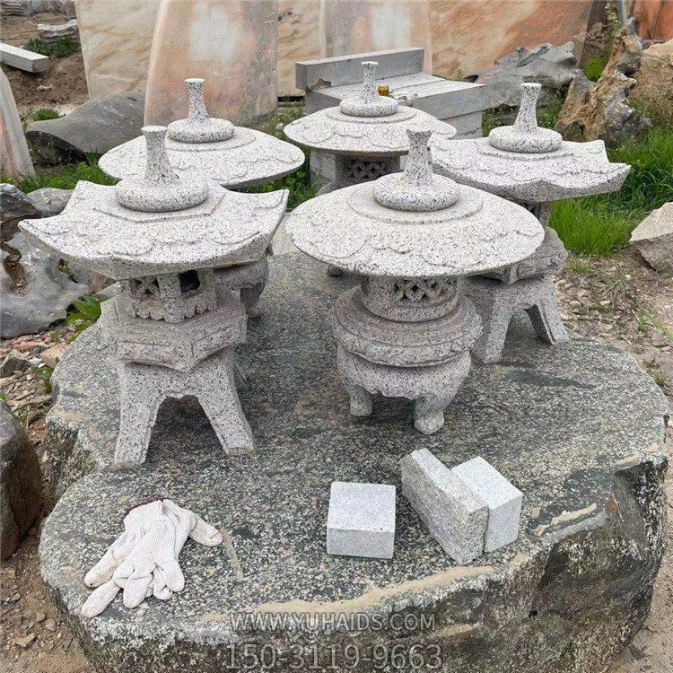 石燈，花崗巖仿古石雕燈雕塑