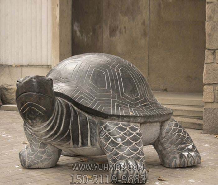 庭院戶外不銹鋼仿真動(dòng)物烏龜?shù)袼?>
                                <h2>庭院戶外不銹鋼仿真動(dòng)物烏龜?shù)袼?參數(shù)說明</h2>
                                                                        <table>
                                      <tr>
                                        <th>產(chǎn)品標(biāo)題</th>
                                        <td>庭院戶外不銹鋼仿真動(dòng)物烏龜?shù)袼?/td>
                                      </tr>
                                      <tr>
                                        <th>發(fā)布時(shí)間</th>
                                        <td>2023-06-07 12:49</td>
                                      </tr>
                                      <tr>
                                        <th>價(jià)格</th>
                                        <td><span>電話咨詢</td>
                                      </tr>
                                                                              <tr>
                                          <th>雕刻內(nèi)容</th>
                                          <td>動(dòng)物</td>
                                        </tr>
                                                                              <tr>
                                          <th>制作材質(zhì)</th>
                                          <td>不銹鋼</td>
                                        </tr>
                                                                              <tr>
                                          <th>其他</th>
                                          <td>仿真</td>
                                        </tr>
                                                                          </table>
                                <h2>庭院戶外不銹鋼仿真動(dòng)物烏龜?shù)袼?詳細(xì)說明</h2>
                                <p>玉海雕塑是一家綜合性的雕塑公司，擁有多款庭院戶外不銹鋼仿真動(dòng)物烏龜?shù)袼苣Ｐ?，可加工定制多種庭院戶外不銹鋼仿真動(dòng)物烏龜?shù)袼?，支持材質(zhì)、樣式、風(fēng)格、尺寸大小等方面的調(diào)整修改定制。我們所加工制作的庭院戶外不銹鋼仿真動(dòng)物烏龜?shù)袼苜|(zhì)優(yōu)價(jià)廉，遍布全國(guó)多個(gè)省市地區(qū)，想要了解更多案例圖片，請(qǐng)電話或微信咨詢。材質(zhì)、大小、樣式等都可以按需定制，還可根據(jù)您提供給的庭院戶外不銹鋼仿真動(dòng)物烏龜?shù)袼軜訄D進(jìn)行制作！如有相關(guān)需求，歡迎致電（微信同號(hào)）：<span>150-3119-9663</span></p>
                                                                <div   class=