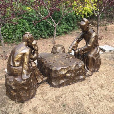 公園情景人物雕塑景觀，下象棋的古代人物銅雕