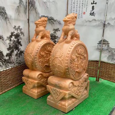 麒麟抱鼓石，晚霞紅荷花門墩