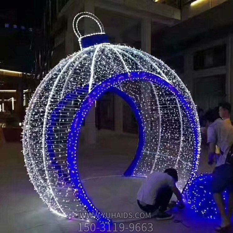 戶外廣場(chǎng)擺放不銹鋼鏤空發(fā)放南瓜車(chē)小品雕塑