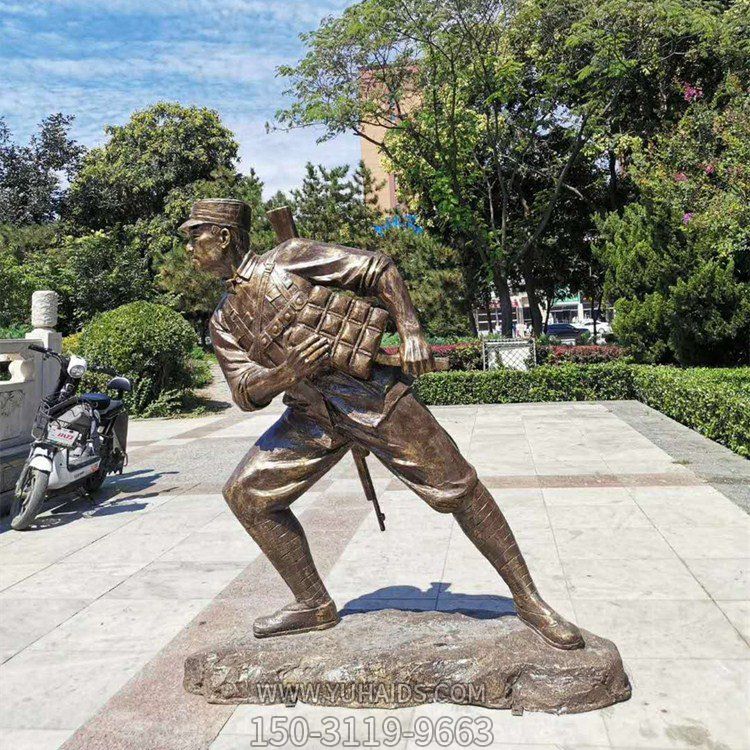沖鋒，玻璃鋼仿銅戰(zhàn)士士兵雕塑
