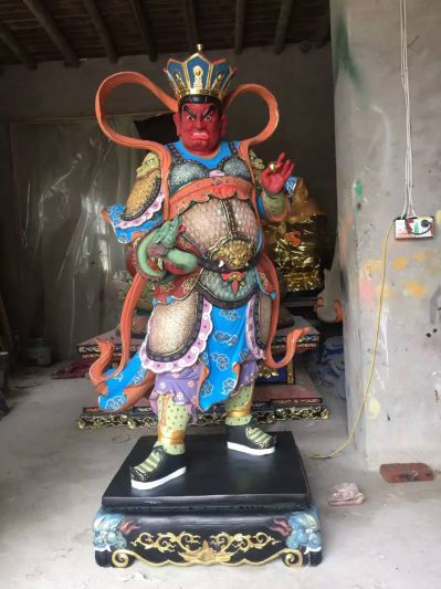 玻璃鋼彩繪戶(hù)外景區(qū)天王雕塑