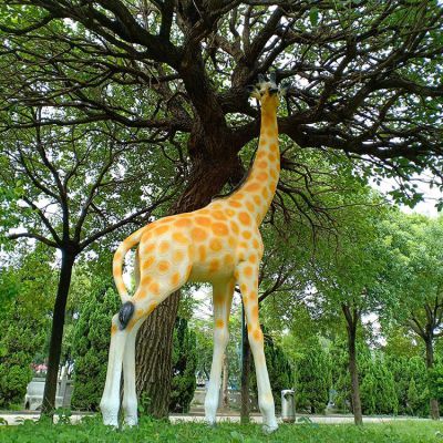 玻璃鋼仿真長頸鹿，公園園林草坪動物景觀