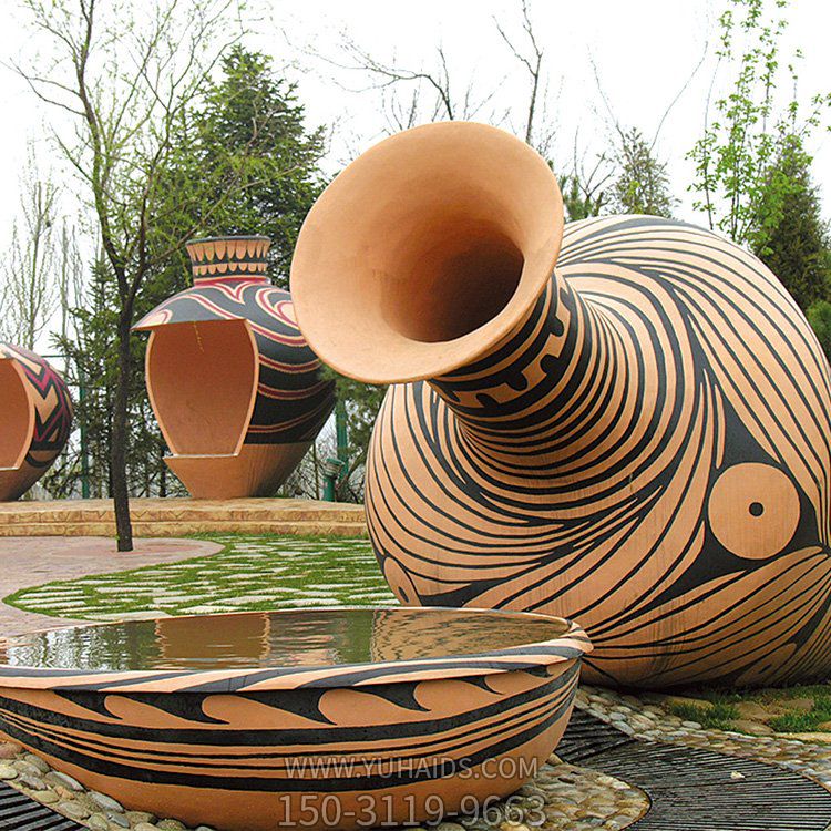 玻璃鋼創(chuàng)意瓶子，休閑公園景觀雕塑