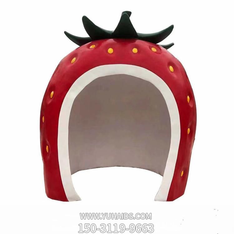 草莓房子，玻璃鋼卡通房屋雕塑