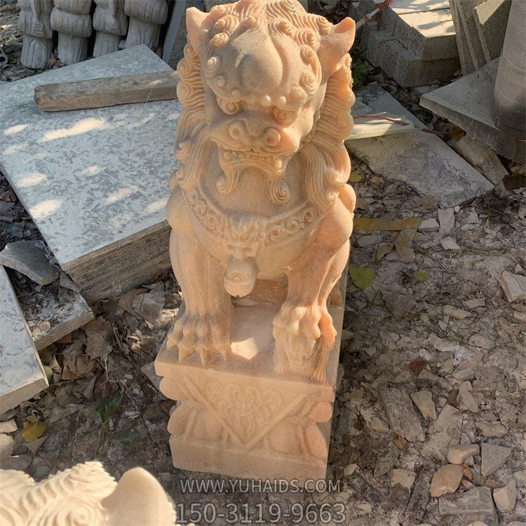 石雕晚霞紅獅子門口擺件 鎮(zhèn)宅招財(cái)?shù)袼?>
                                <h2>石雕晚霞紅獅子門口擺件 鎮(zhèn)宅招財(cái)?shù)袼?參數(shù)說明</h2>
                                                                        <table>
                                      <tr>
                                        <th>產(chǎn)品標(biāo)題</th>
                                        <td>石雕晚霞紅獅子門口擺件 鎮(zhèn)宅招財(cái)?shù)袼?/td>
                                      </tr>
                                      <tr>
                                        <th>發(fā)布時(shí)間</th>
                                        <td>2023-06-08 13:23</td>
                                      </tr>
                                      <tr>
                                        <th>價(jià)格</th>
                                        <td><span>電話咨詢</td>
                                      </tr>
                                                                              <tr>
                                          <th>雕刻內(nèi)容</th>
                                          <td>獅子</td>
                                        </tr>
                                                                              <tr>
                                          <th>制作材質(zhì)</th>
                                          <td>晚霞紅、石雕</td>
                                        </tr>
                                                                          </table>
                                <h2>石雕晚霞紅獅子門口擺件 鎮(zhèn)宅招財(cái)?shù)袼?詳細(xì)說明</h2>
                                <p>玉海雕塑是一家綜合性的雕塑公司，擁有多款石雕晚霞紅獅子門口擺件雕塑模型，可加工定制多種石雕晚霞紅獅子門口擺件雕塑，支持材質(zhì)、樣式、風(fēng)格、尺寸大小等方面的調(diào)整修改定制。我們所加工制作的石雕晚霞紅獅子門口擺件雕塑質(zhì)優(yōu)價(jià)廉，遍布全國多個(gè)省市地區(qū)，想要了解更多案例圖片，請電話或微信咨詢。材質(zhì)、大小、樣式等都可以按需定制，還可根據(jù)您提供給的石雕晚霞紅獅子門口擺件雕塑樣圖進(jìn)行制作！如有相關(guān)需求，歡迎致電（微信同號）：<span>150-3119-9663</span></p>
                                                                <div   class=
