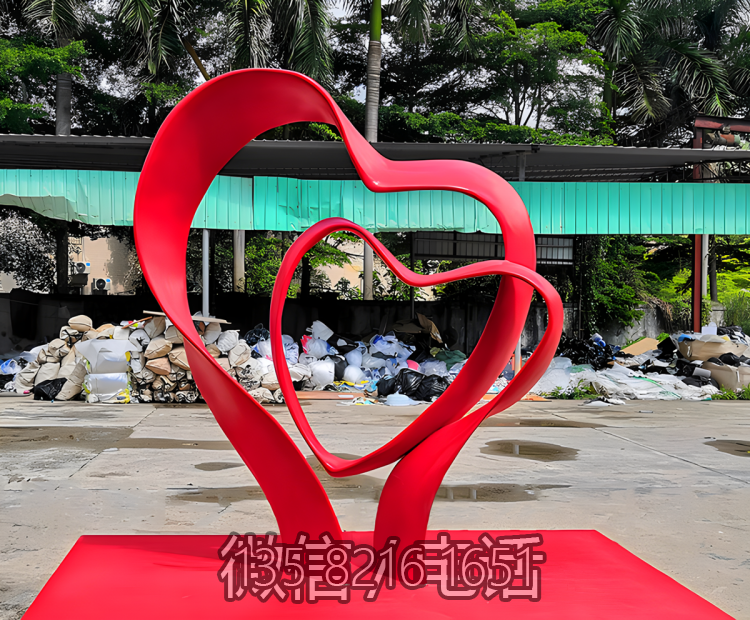 一大一小愛(ài)心造型不銹鋼飄帶雕塑