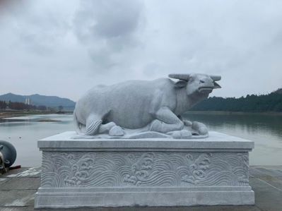 鎮(zhèn)水水?；◢弾r石雕動物雕塑